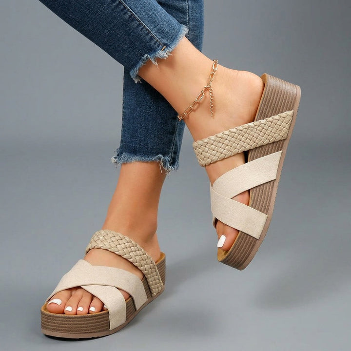 Beige Gevlochten Sleehak Sandalen Dames Comfortabele