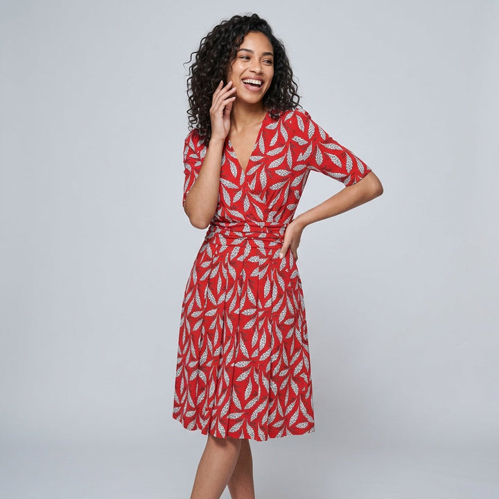 Dames Midi Wikkeljurk Rood met Bladprint